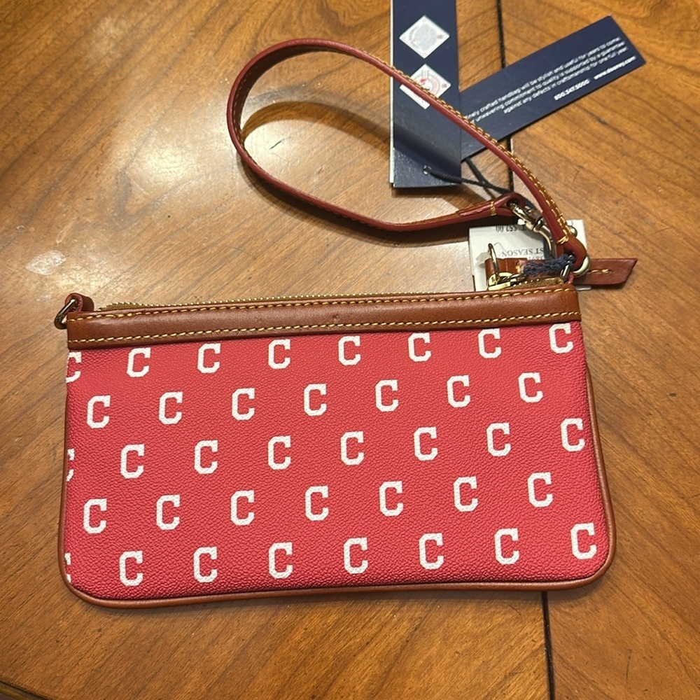 NWT - DOONEY & BOURKE Cleveland Indians Wristlet - Picture 2 of 5